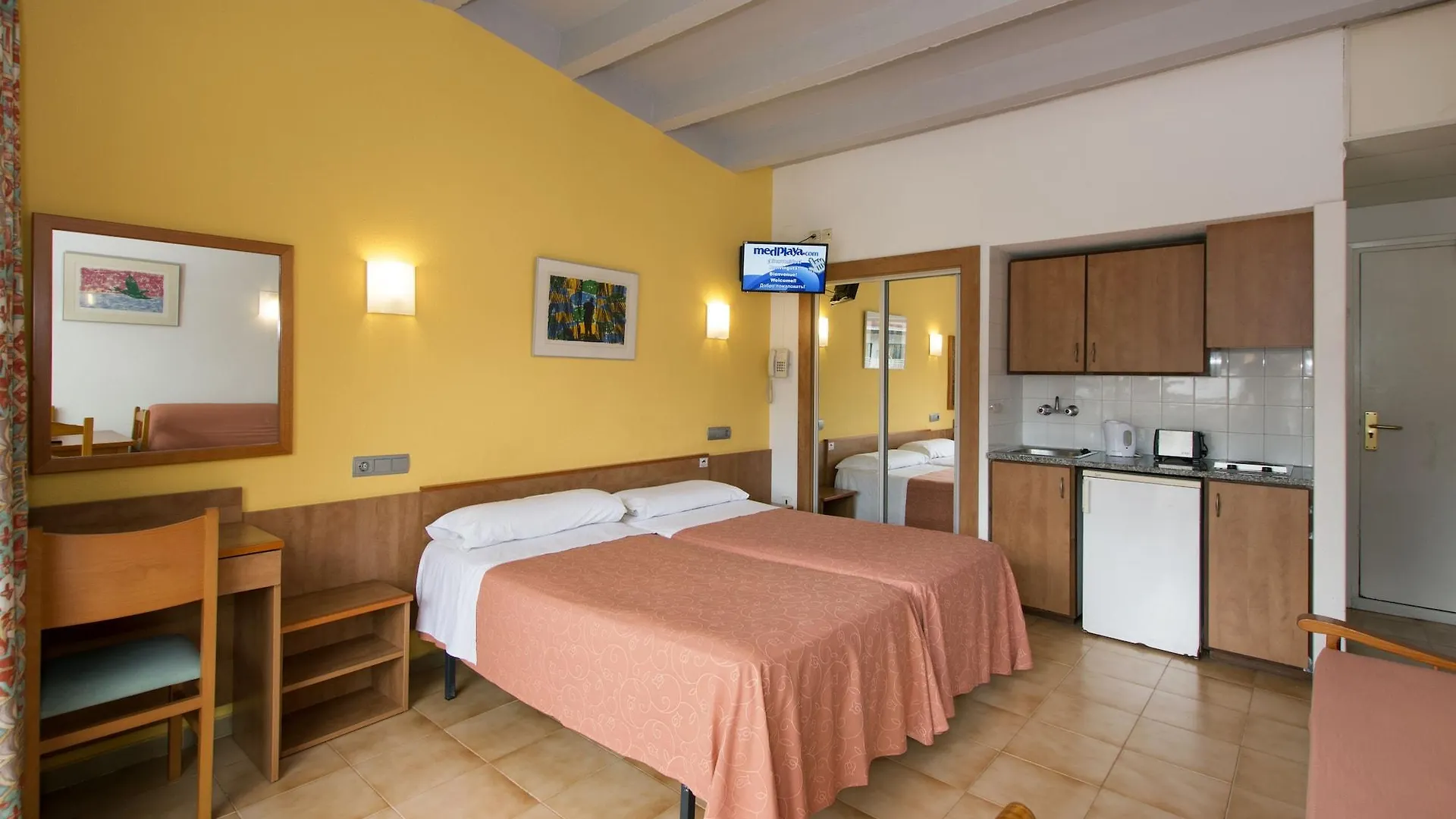 Medplaya Aparthotel Sant Eloi Tossa de Mar 3*,