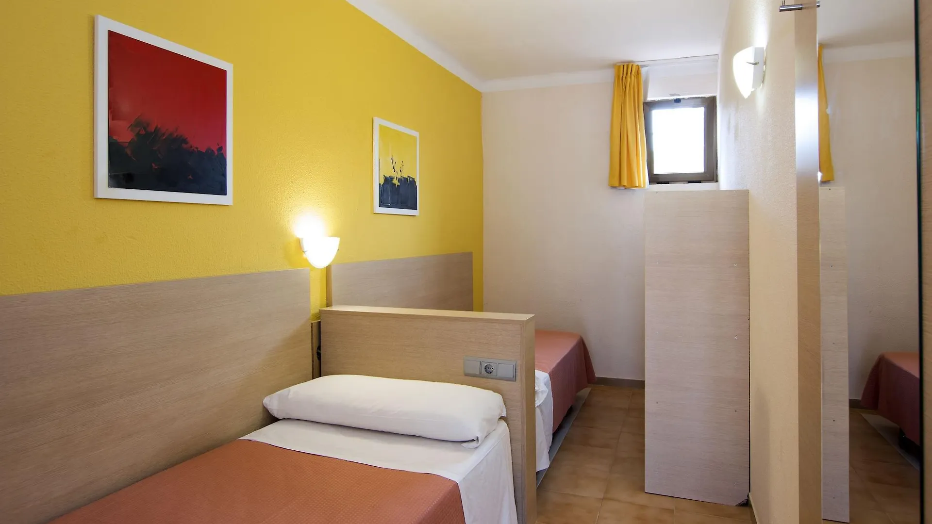 Medplaya Aparthotel Sant Eloi Tossa de Mar 3*,