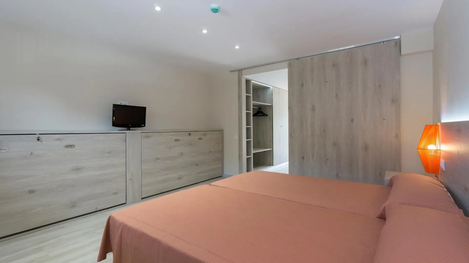 Medplaya Aparthotel Sant Eloi Tossa de Mar