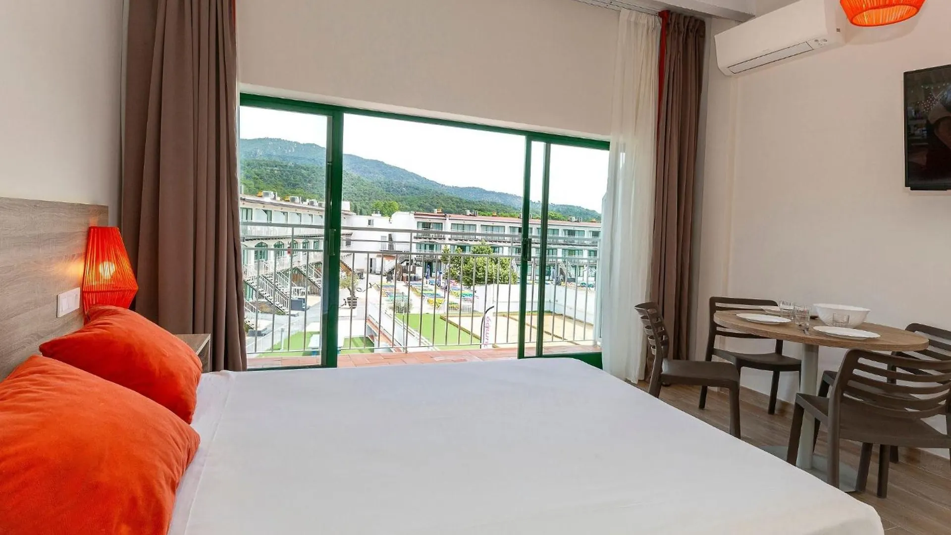 Medplaya Aparthotel Sant Eloi Tossa de Mar